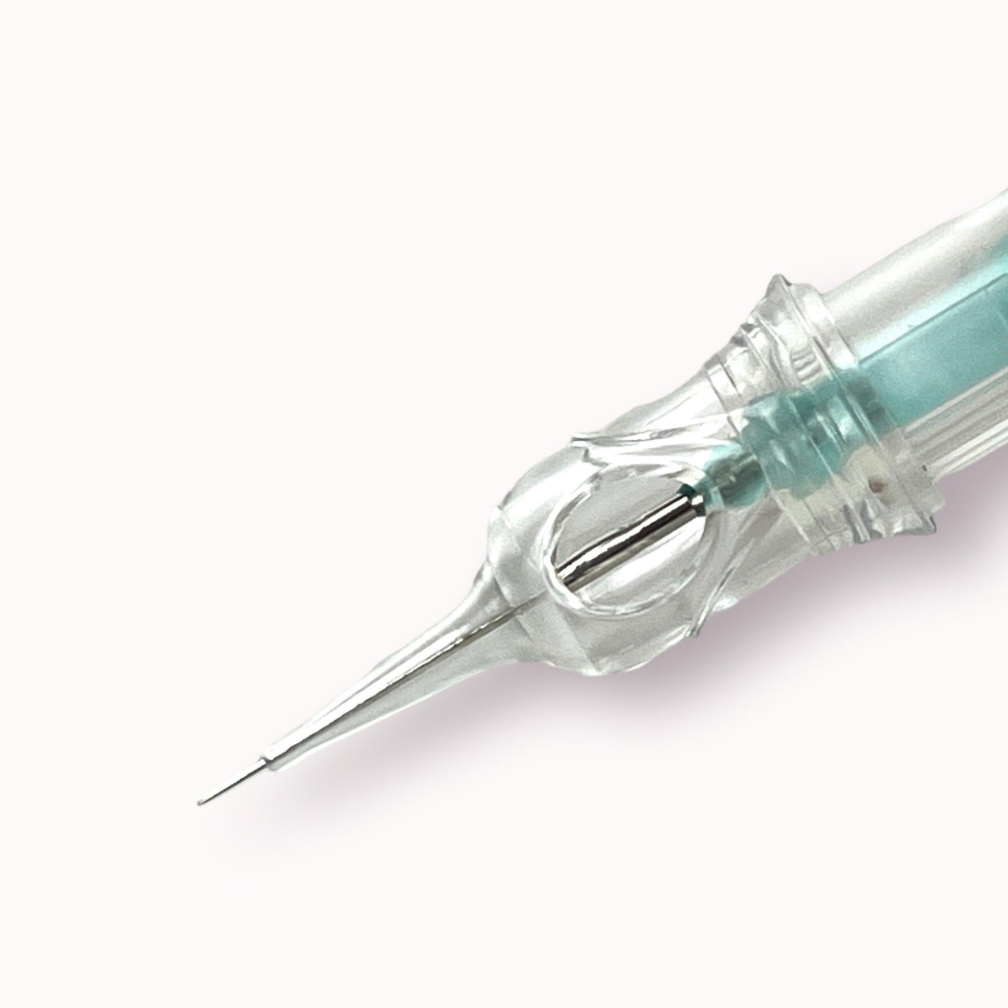 Close-up of Bella3D Supreme Needles - PMU Cartridges with a precision needle tip for permanent make-up applications