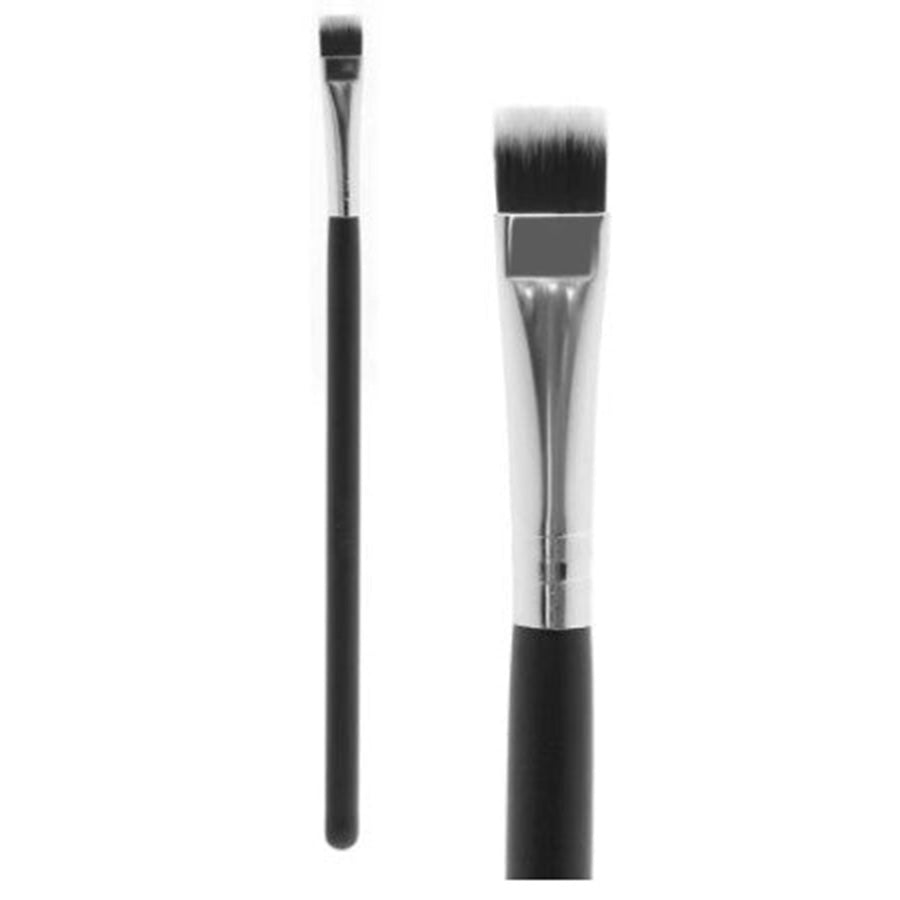 Flat Concealer Brush with black handle and dense flat bristles designed for precise application and blending.