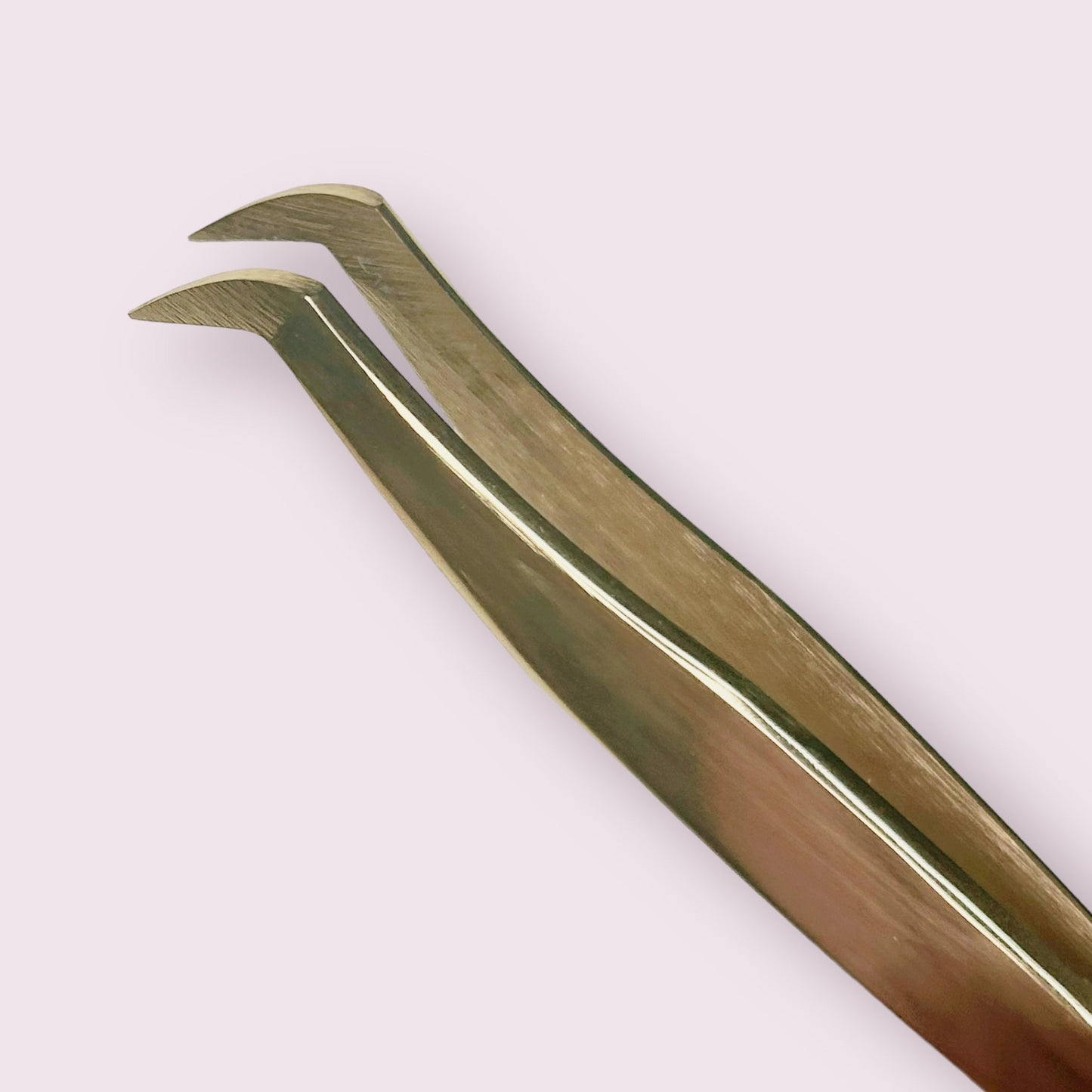 SBD SEVEN Volume Tweezer angled precision tool for eyelash extensions and microblading applications in gold color